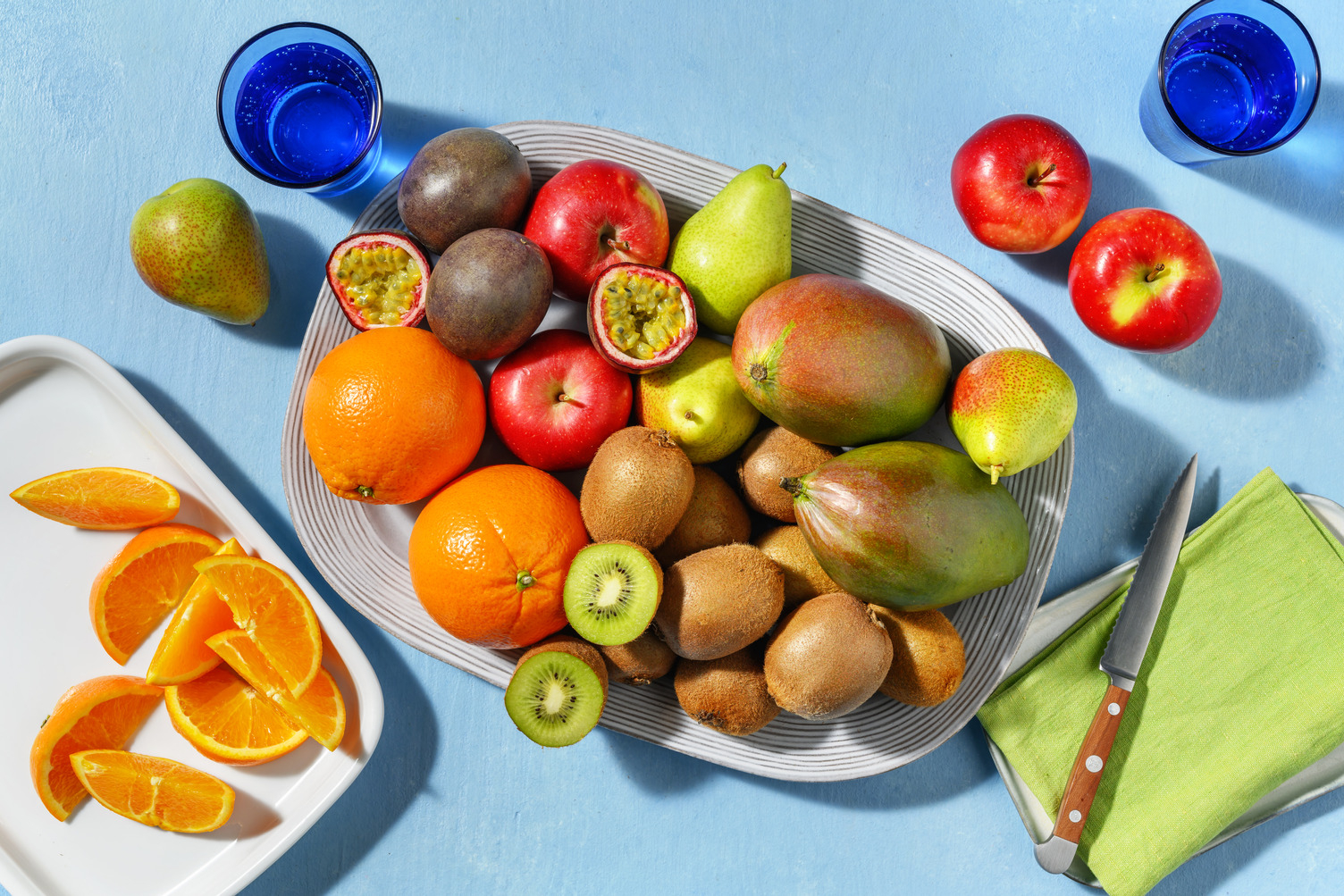 Large Seasonal Fruit Selection | 6 types of fruit, 26 pieces