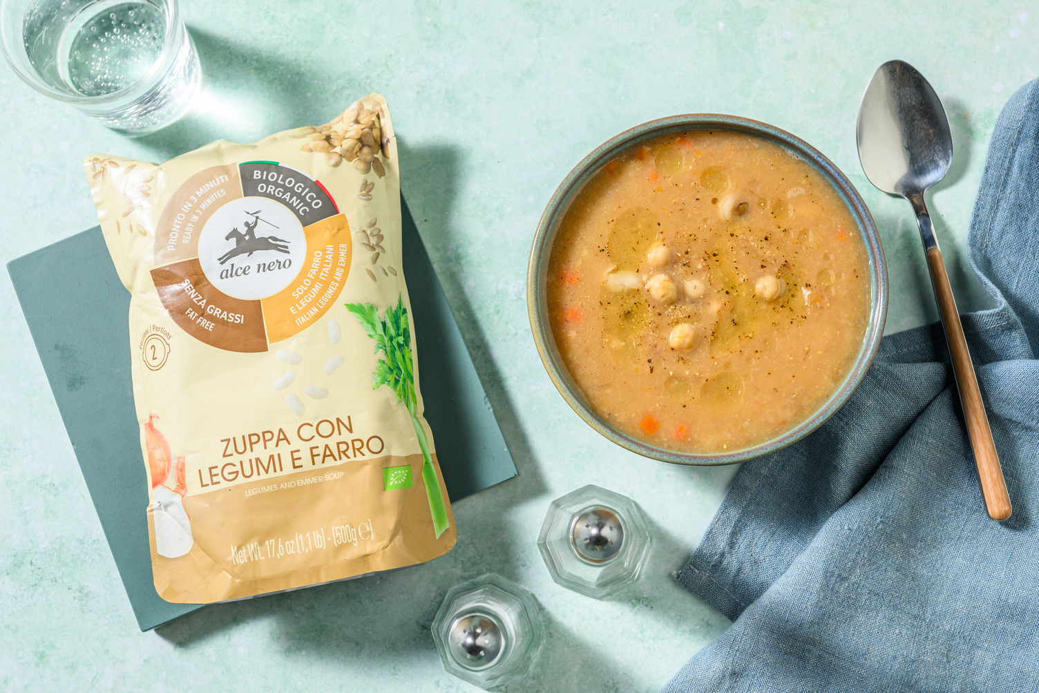 Zuppa con legumi e farro