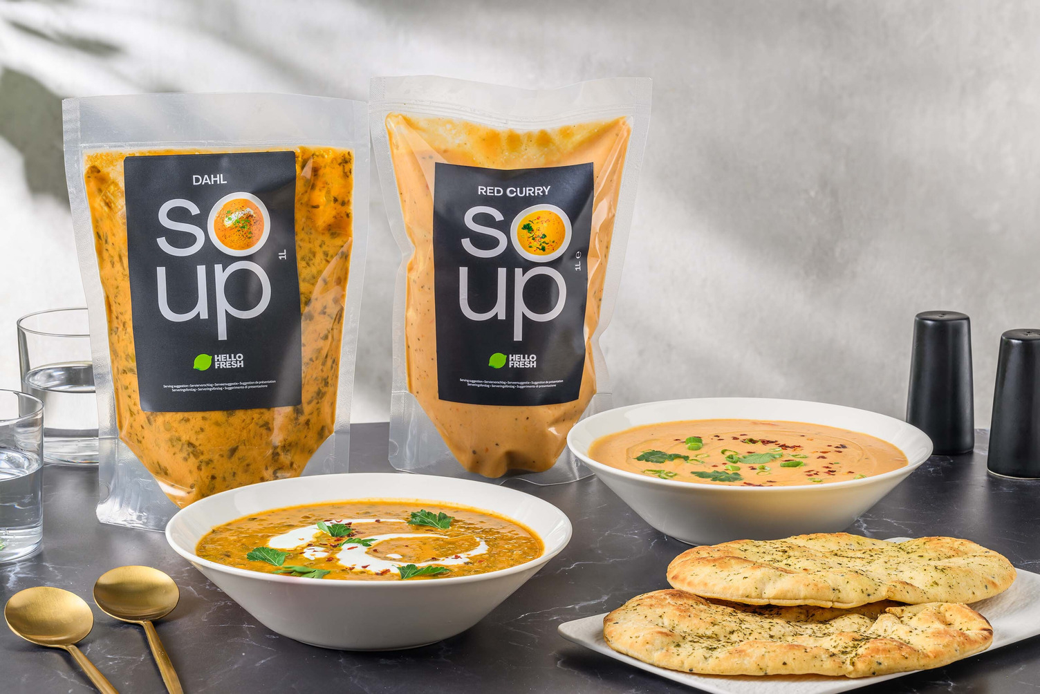 Soep Bundel: Rodecurrysoep en Indianese dahl met naanbrood met kruiden