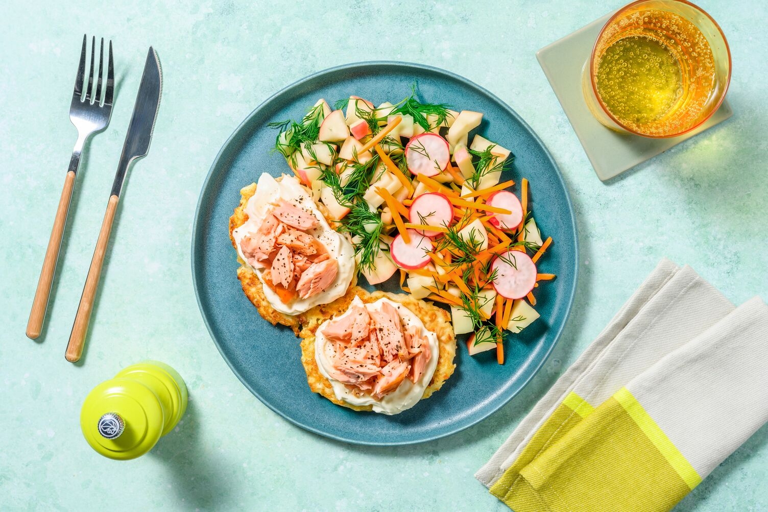 Heißgeräucherter Lachs auf Kartoffelrösti