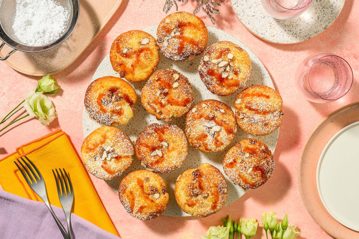 Mors dags-muffins med hallonvirvel
