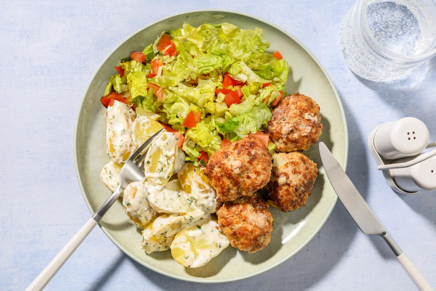 Frikadeller och potatissallad