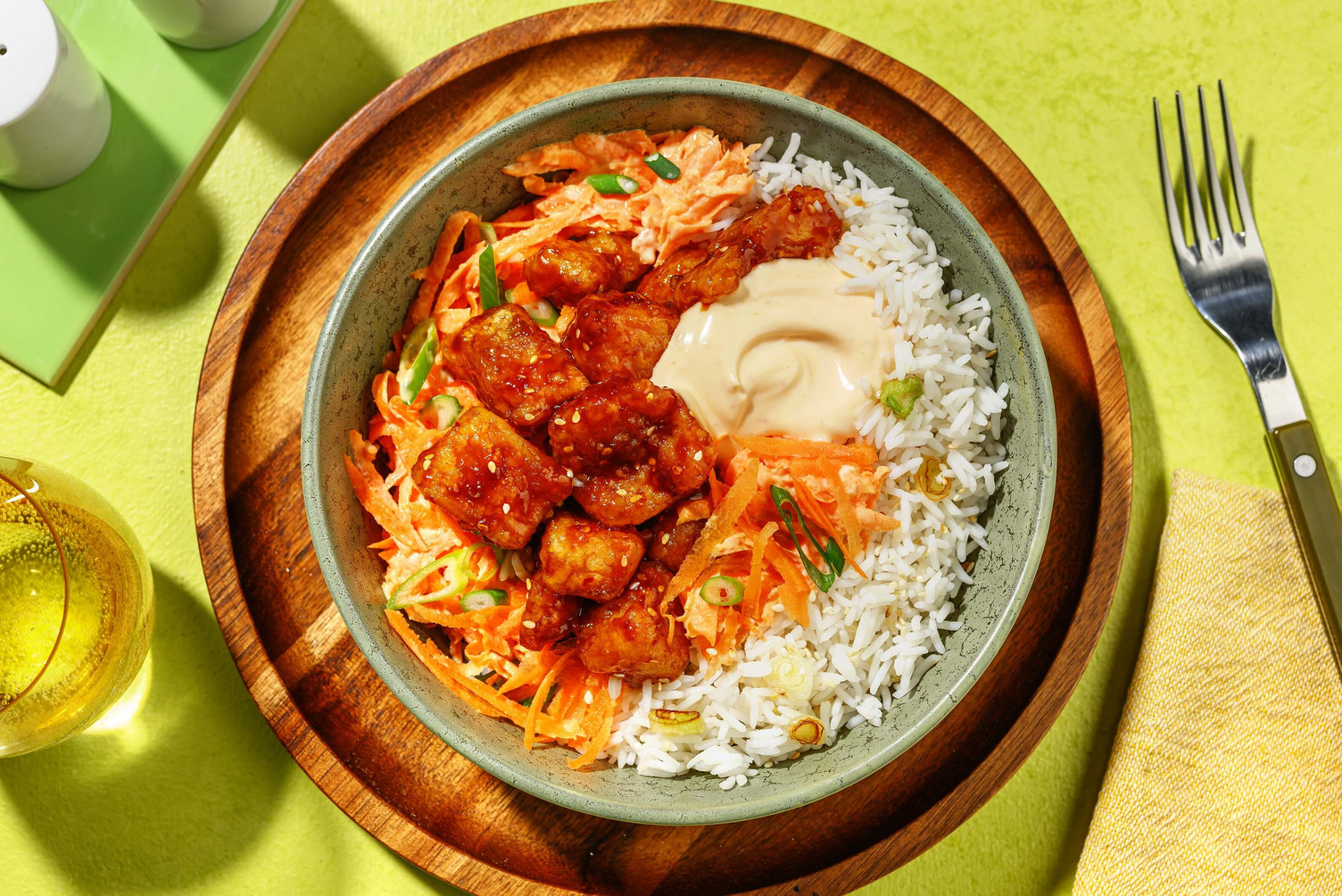 Asiatisch glasierte Dorade auf Sesamreis