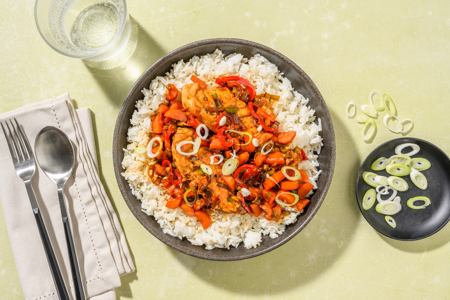 Doppelte Teriyaki-Hähnchenbrust mit Basmatireis
