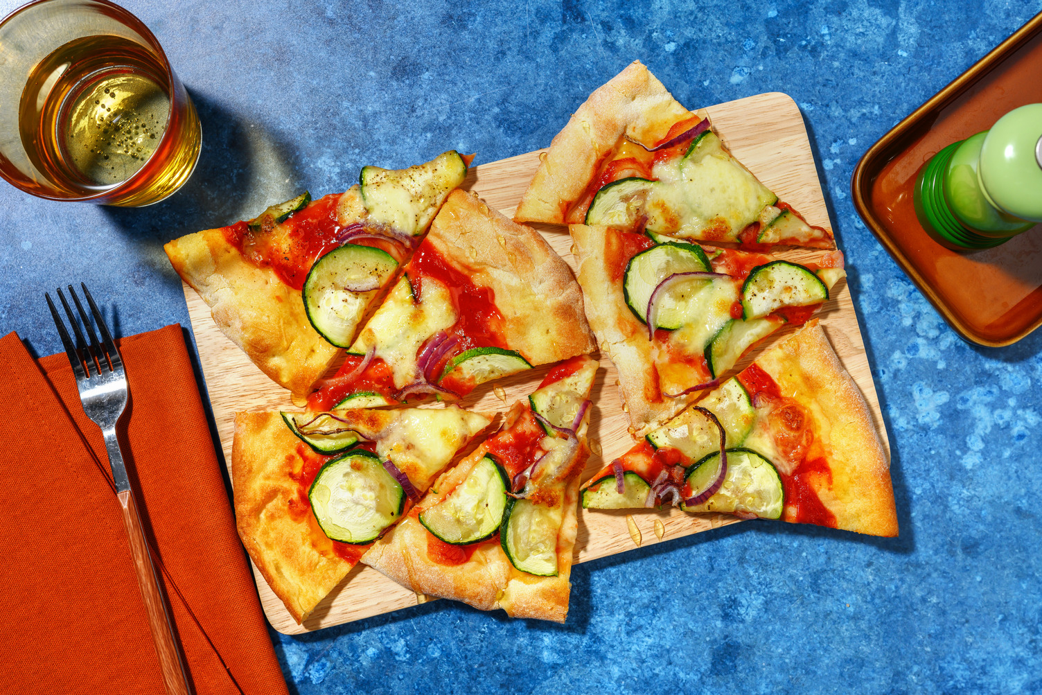 Pizza de calabacín y mozzarella italiana