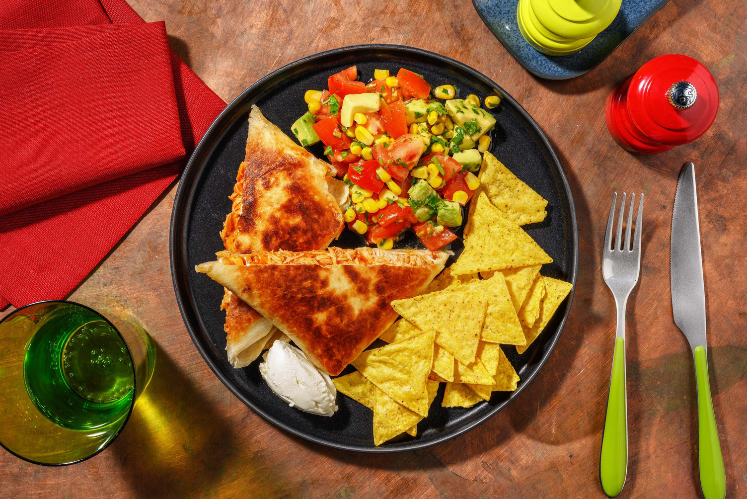 Ostfyllda kyckling-enchiladas