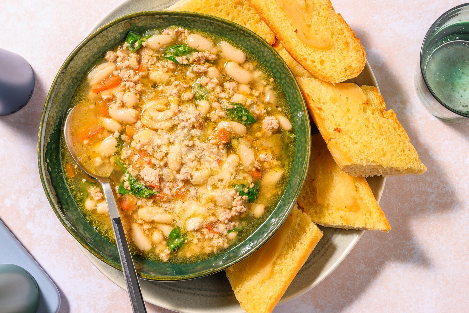 Toscansk svinekød- og cannellinibønnesuppe