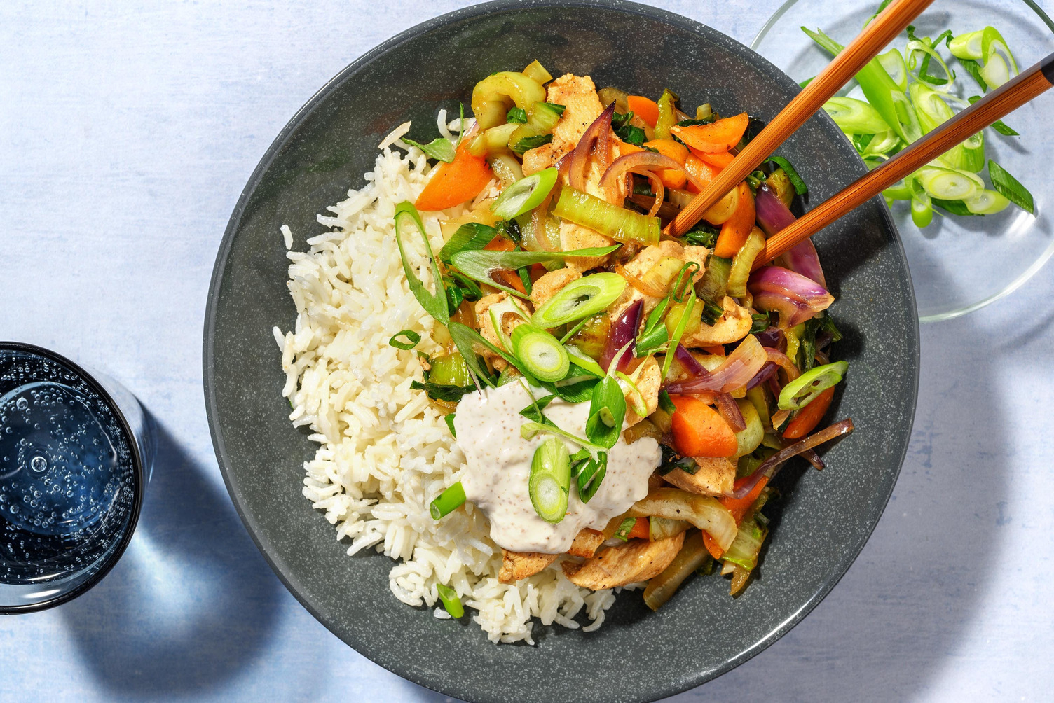 Asiatisk kyllingebowl