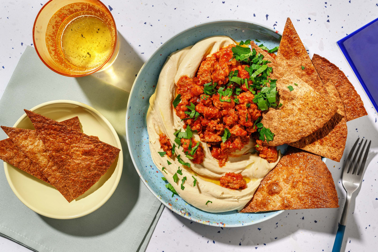 Hummus bil lahme - crema di ceci e ragù piccante