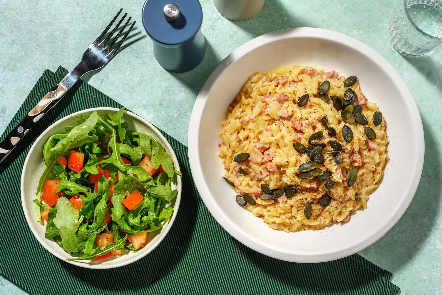 Rask bacon- og orzocarbonara