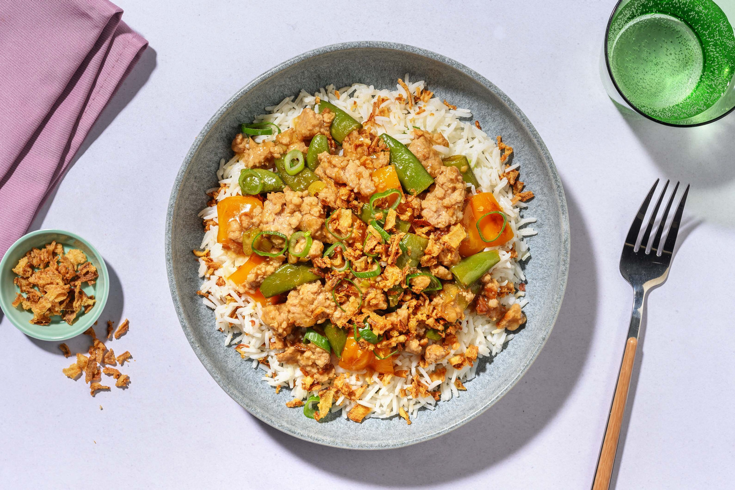 Bols de riz au porc à la philippine