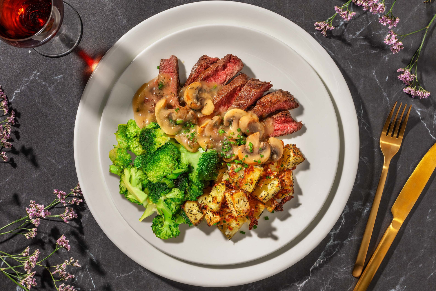 Contre-filets de bœuf en sauce aux champignons