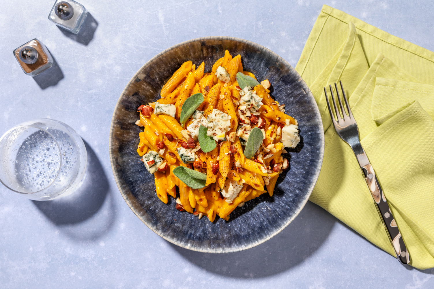 Penne integrali alla zucca, salsiccia e zola