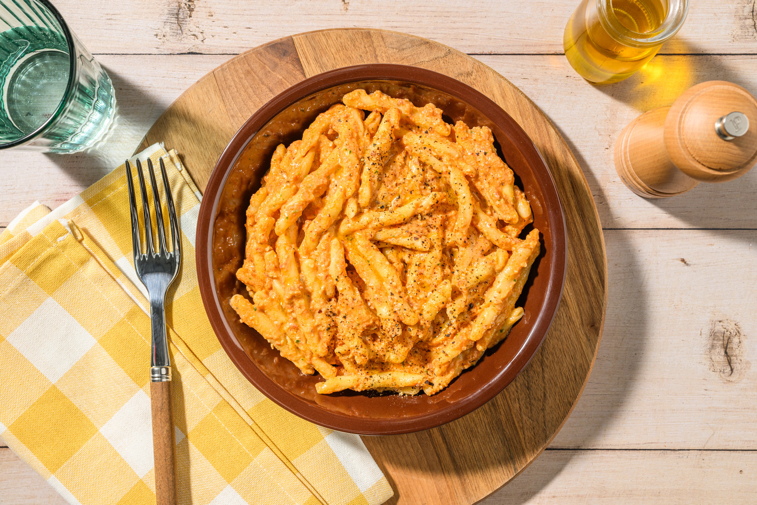Strozzapreti cremosi al pesto rosso trapanese
