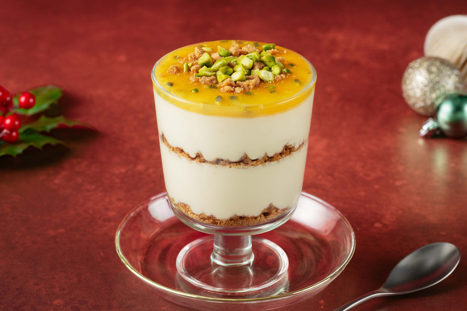 Romige cheesecake met passievruchtsaus