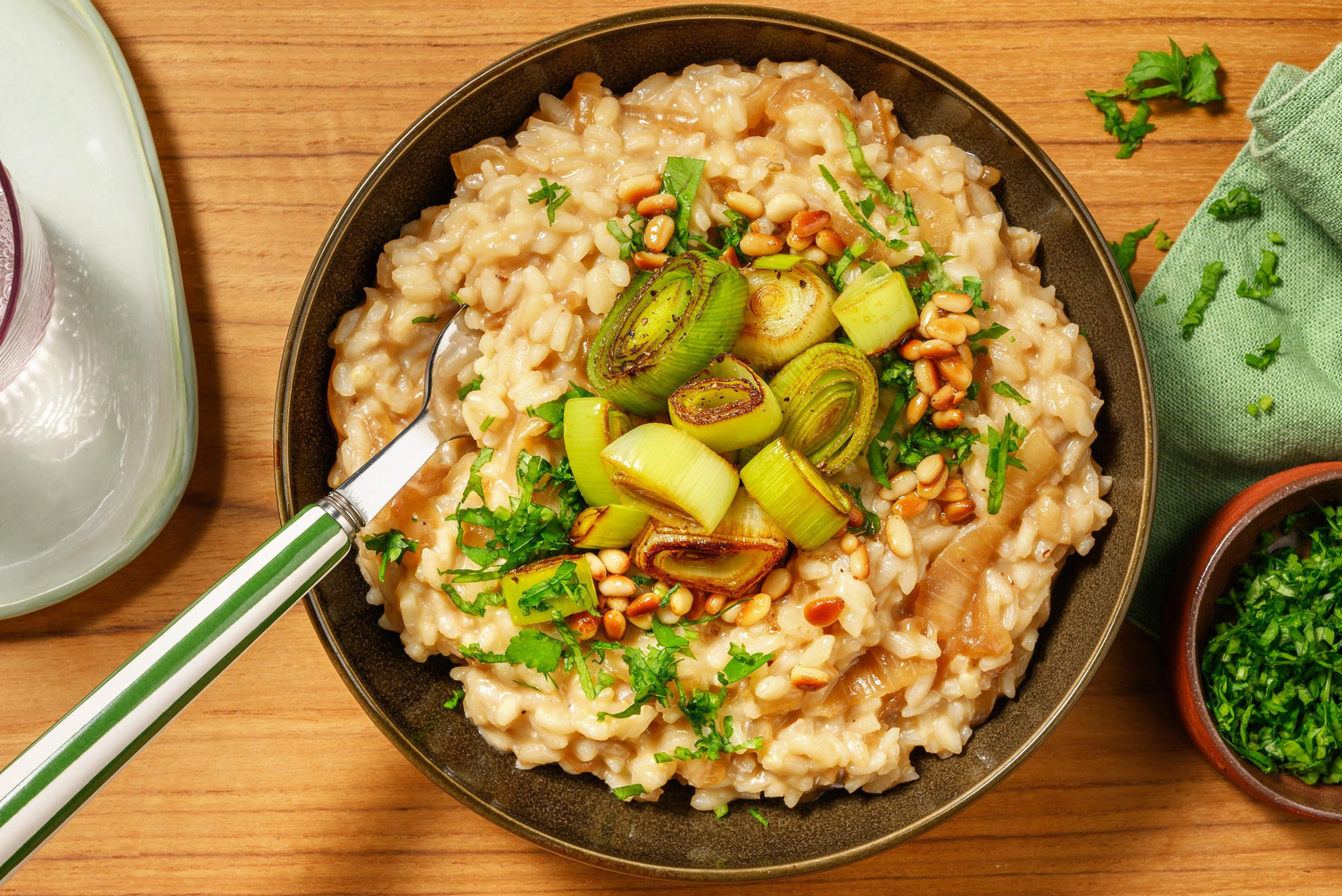 Gruyèrerisotto och smörstekt purjolök