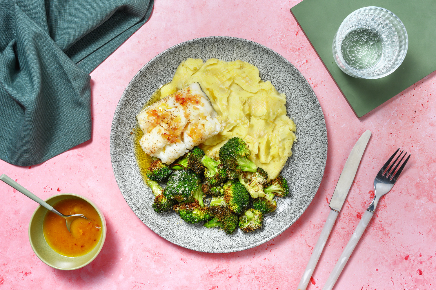 Merluza con salsa casera de naranja y miel