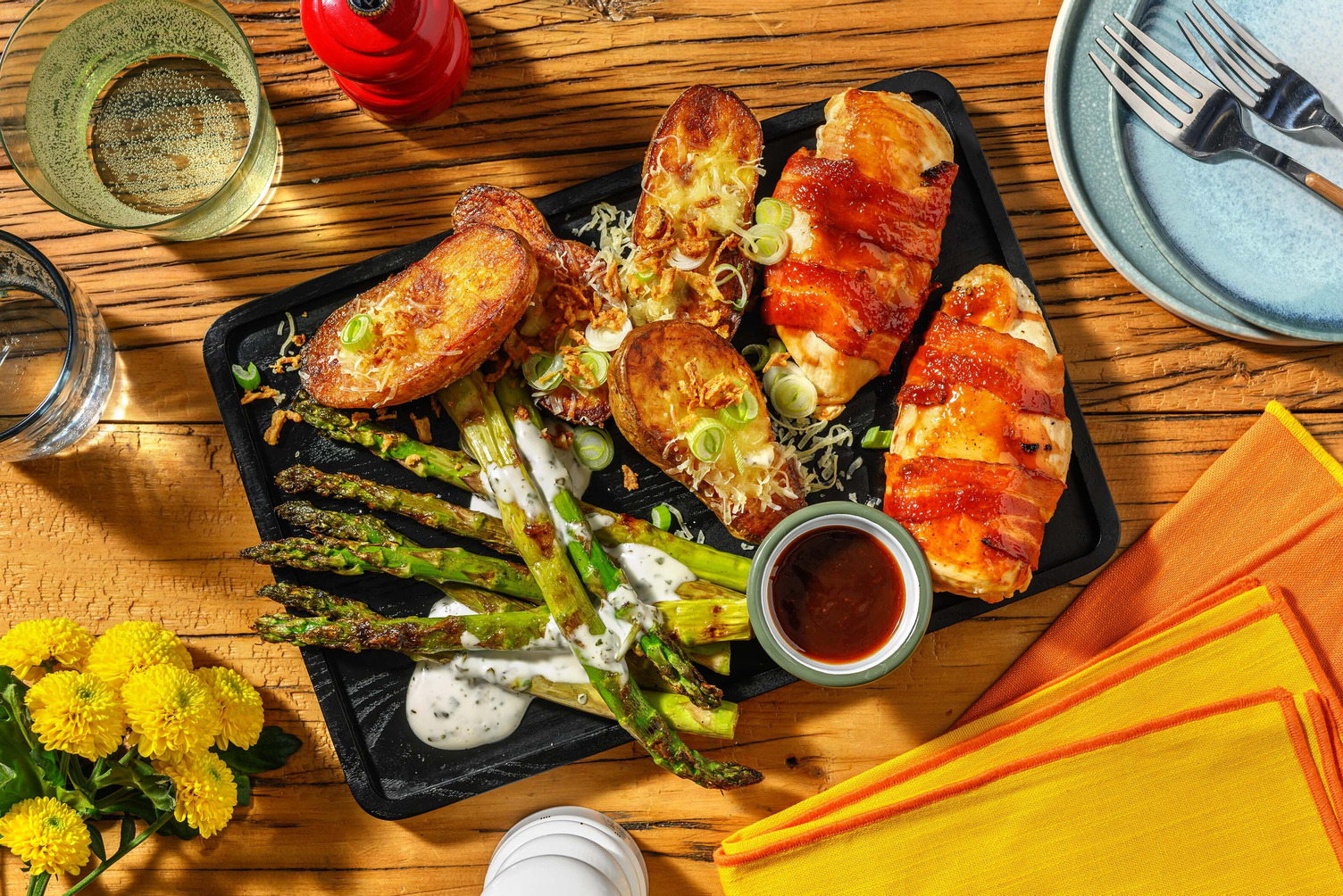 Poulet grillé enrobé de bacon