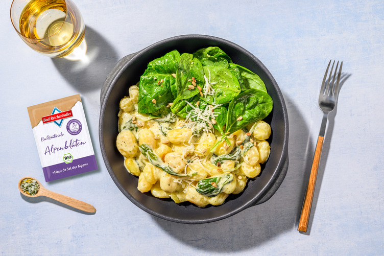 Herzhafte Gnocchi-Pfanne mit Babyspinat