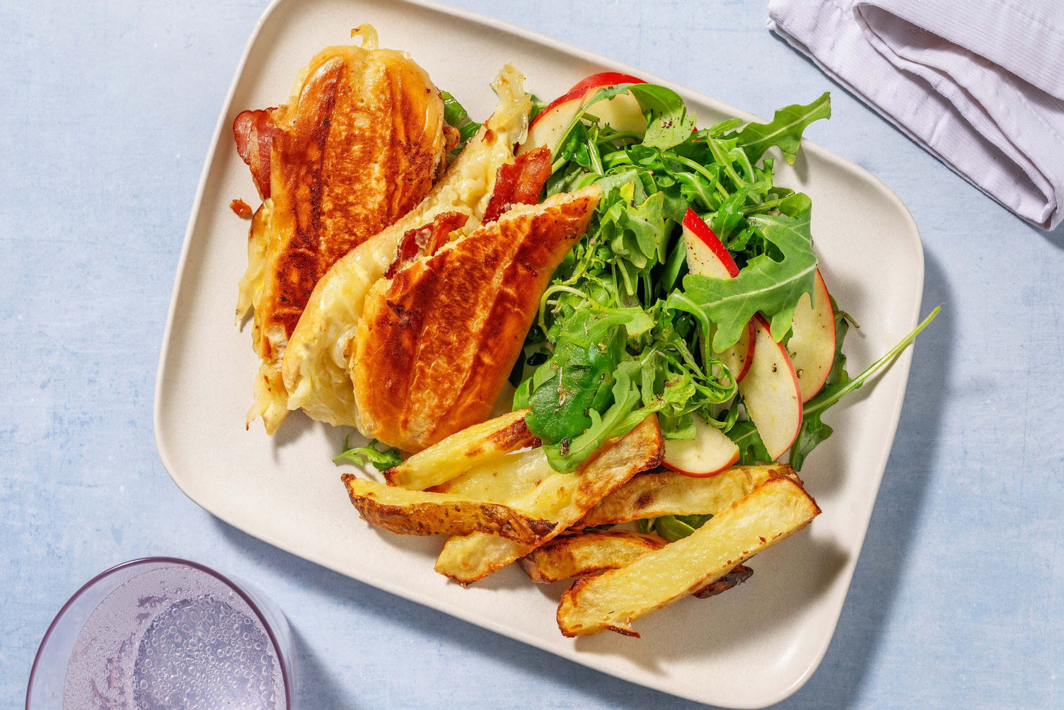 Fransk 'croque monsieur'-baconsandwich