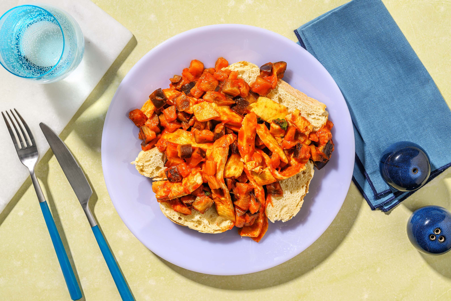 Uova e carne 'in trippa' in sugo alla Norma