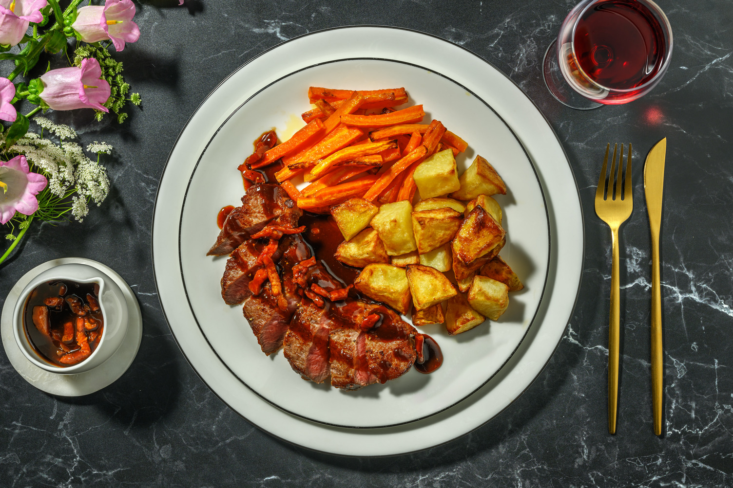Irish Sirloin Steak with Bacon in Red Wine Jus