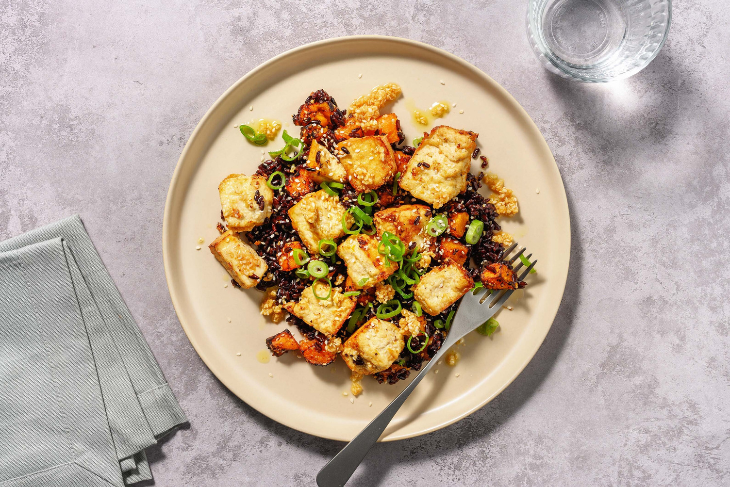 Tofu, mazzancolle e zucca glassati al miso