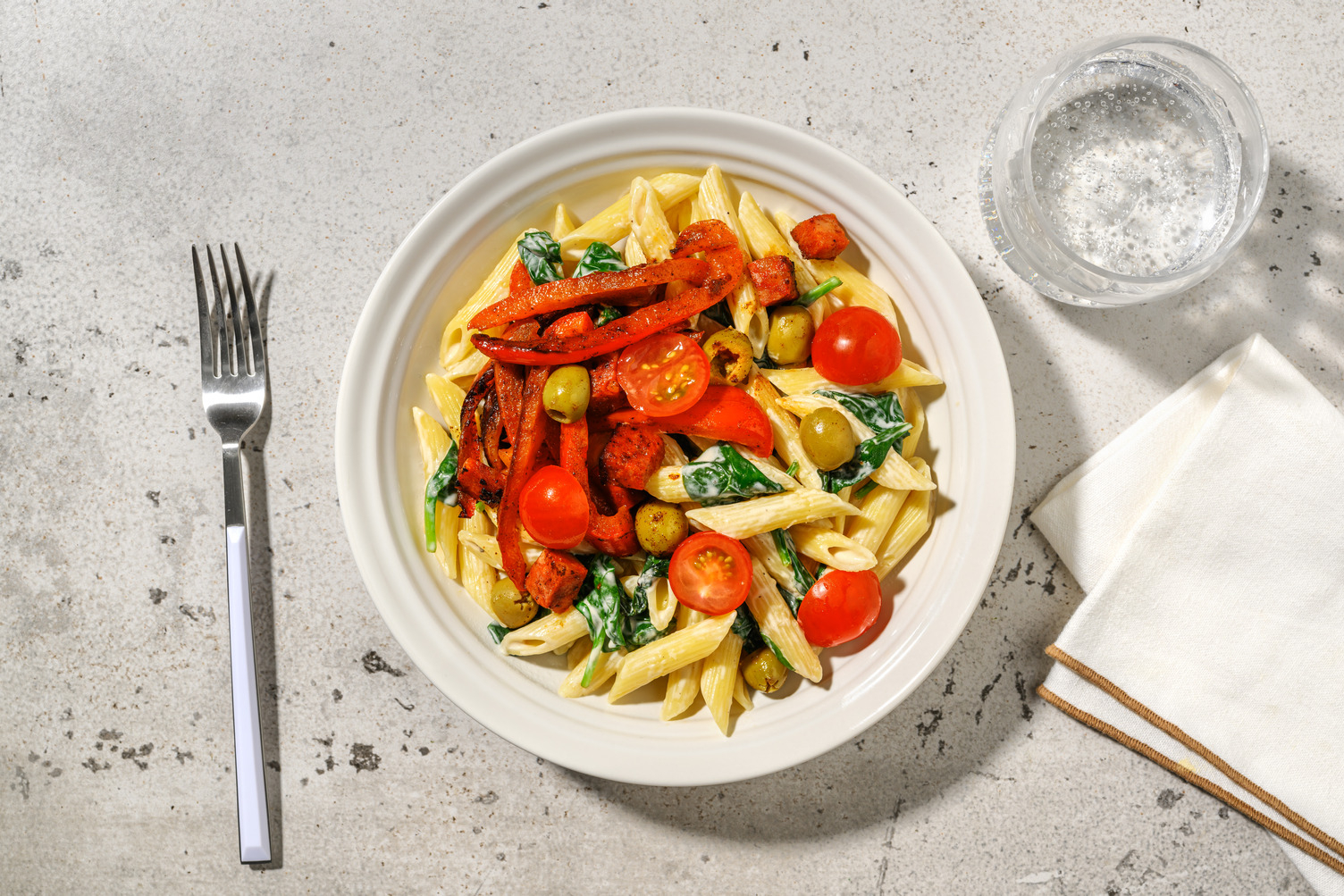 Cremige Pasta mit Chorizo und Oliven
