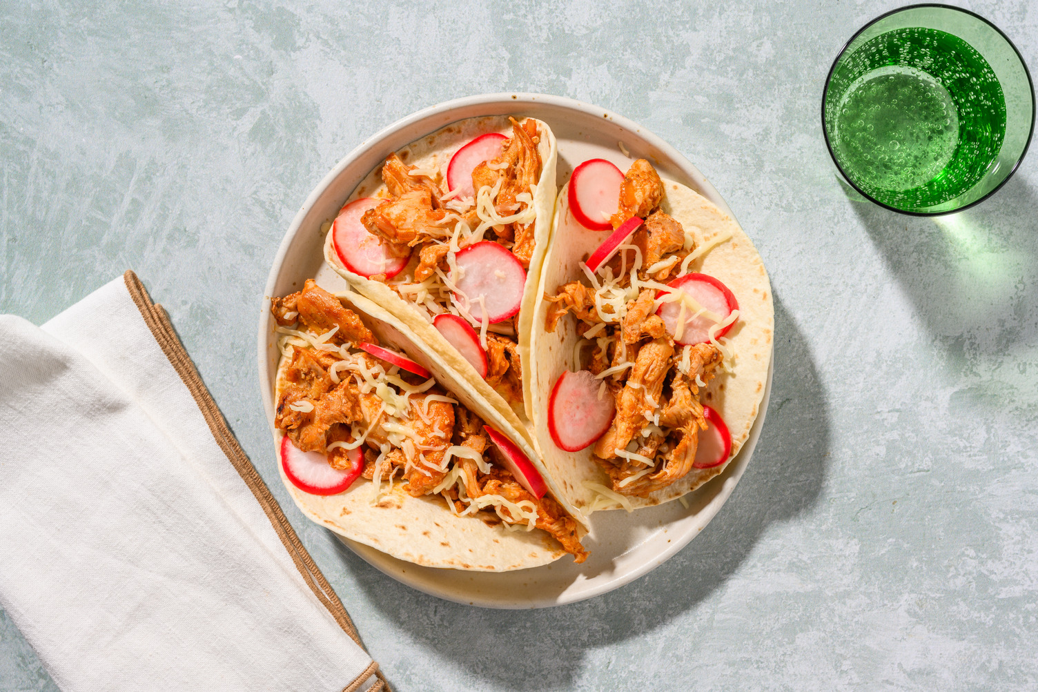 Tinga di pollo e cheddar alla Puebla