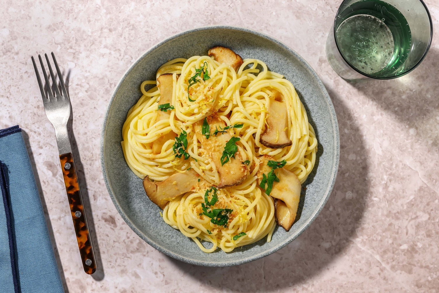 Spaghetti ai cardoncelli e mazzancolle