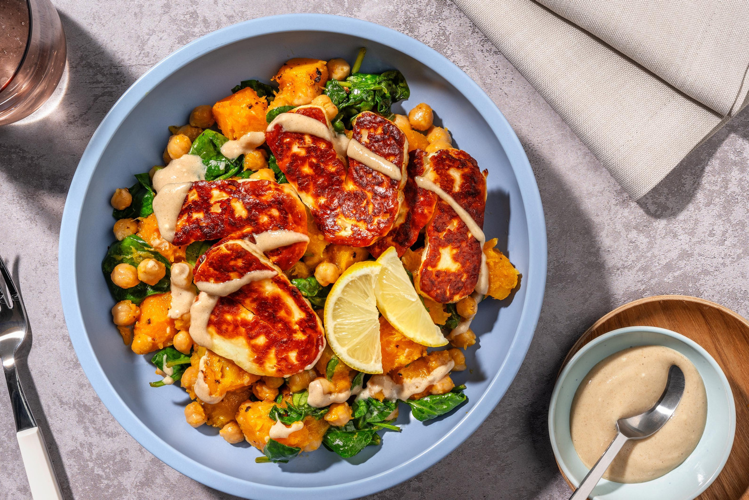 'Cipro da gustare' - bowl di formaggio stile halloumi