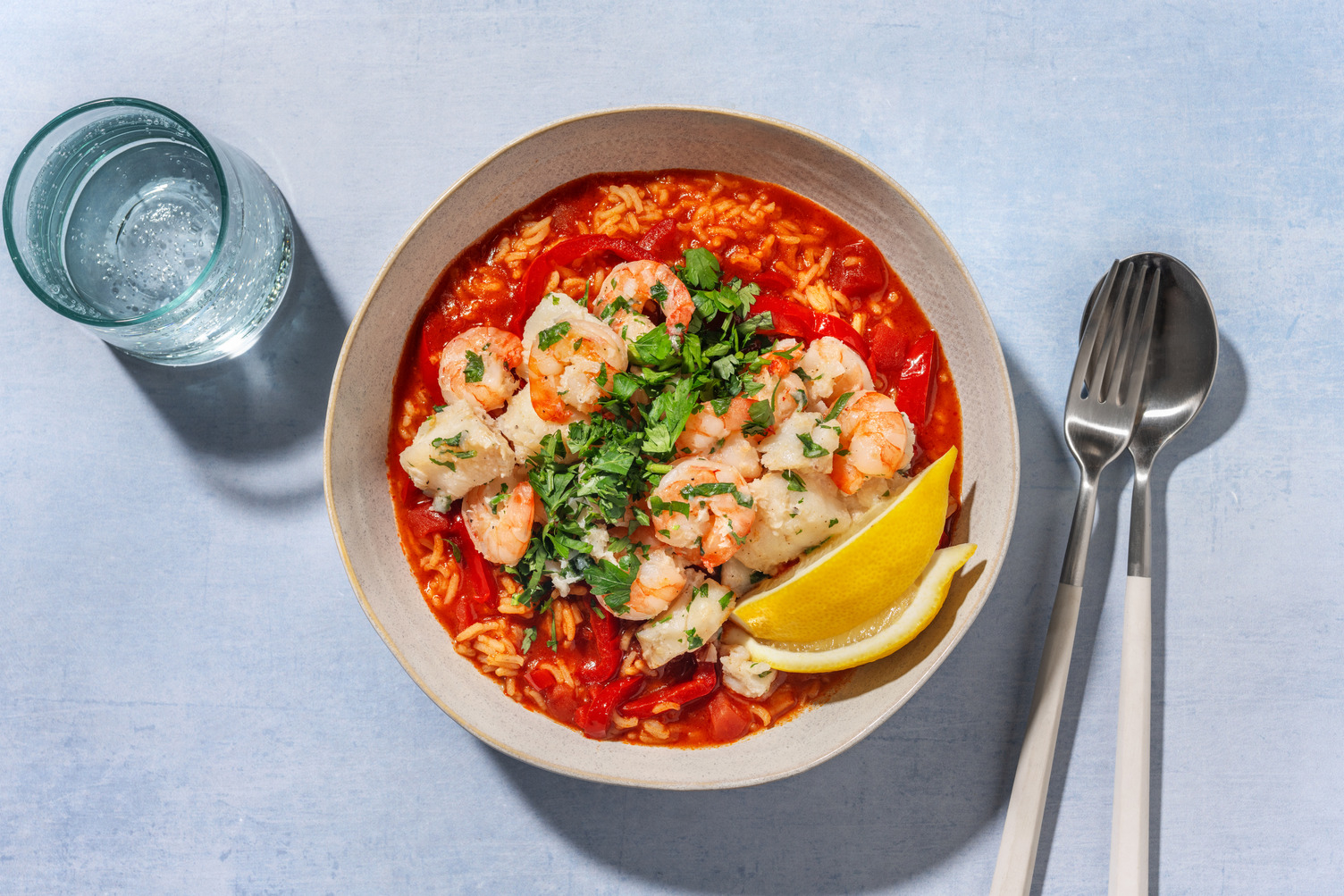 Soupe de lieu noir, crevettes & chorizo fumé