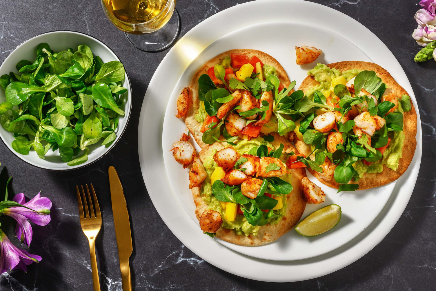 Tortillas alle mazzancolle Cajun e pesca