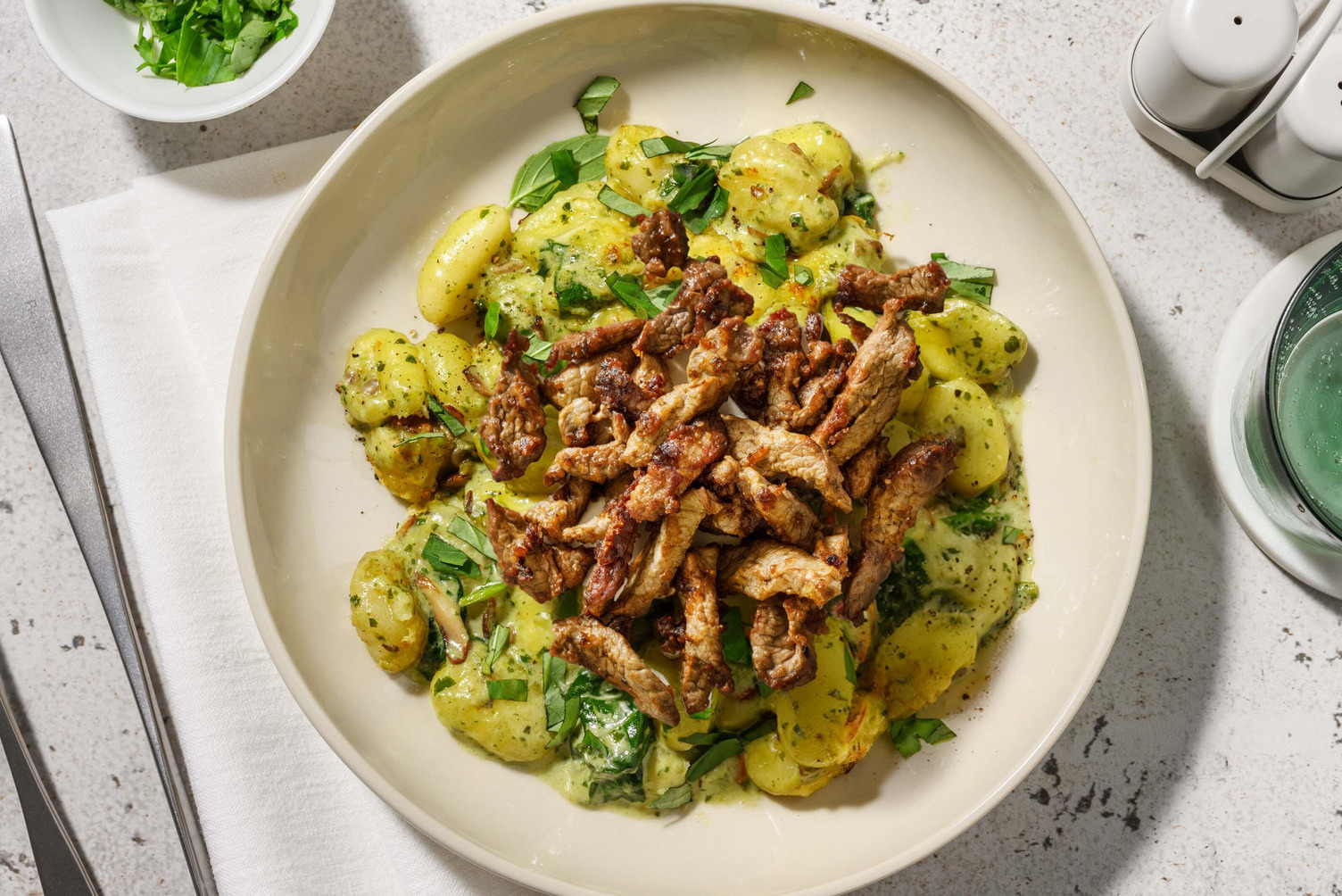 Gnocchi-Auflauf & extra Bio-Schweinestreifen