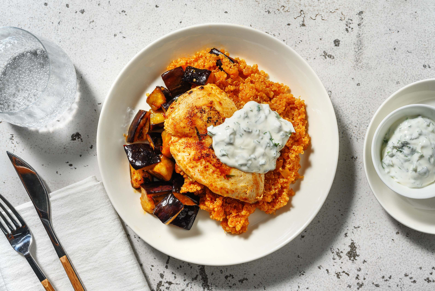 Harissa-Lachsfilet mit Aubergine