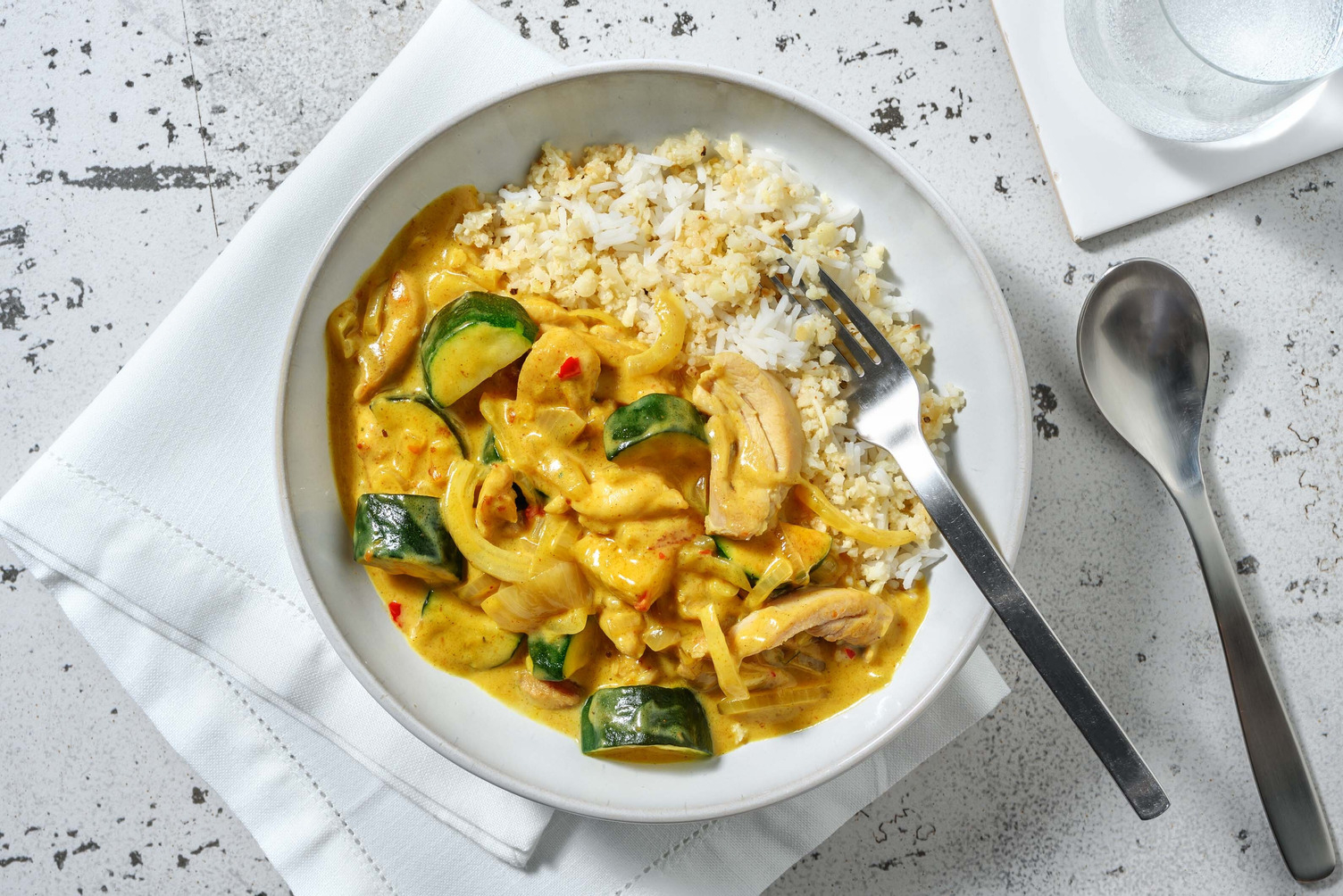 Kipcurry met bloemkoolrijst