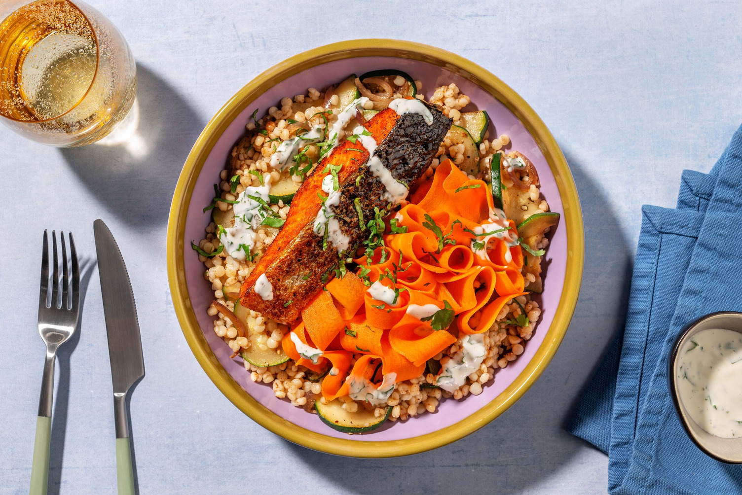 Sticky piri piri zalm met wortellinten