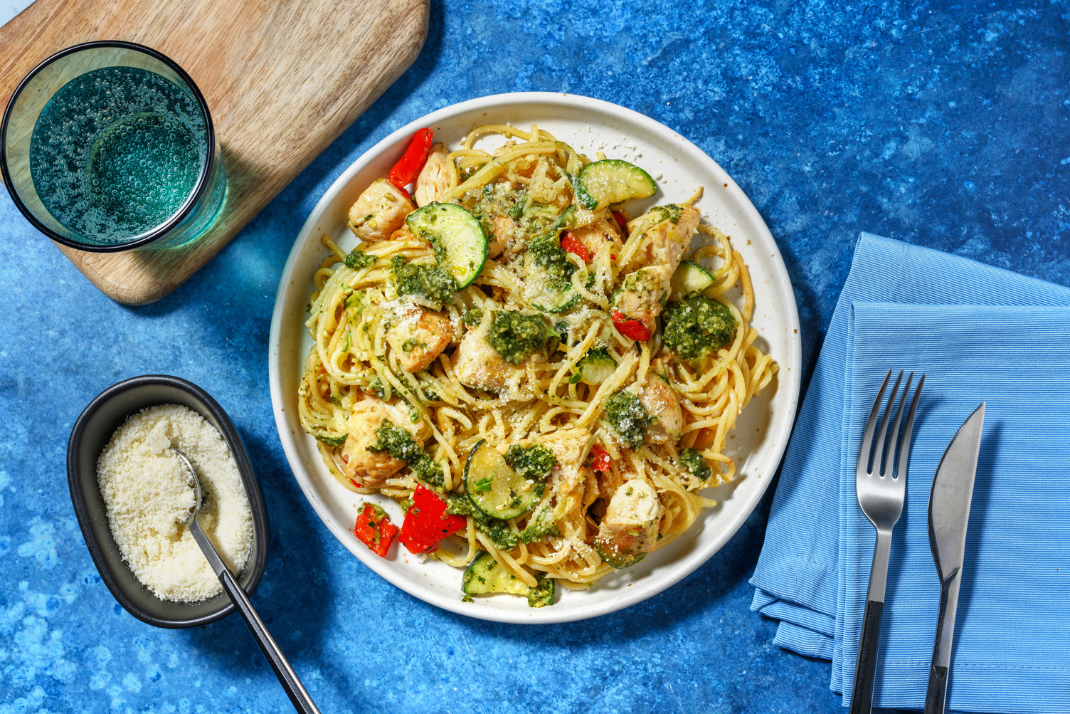 Spaghetti à la crème de basilic & dinde poêlée