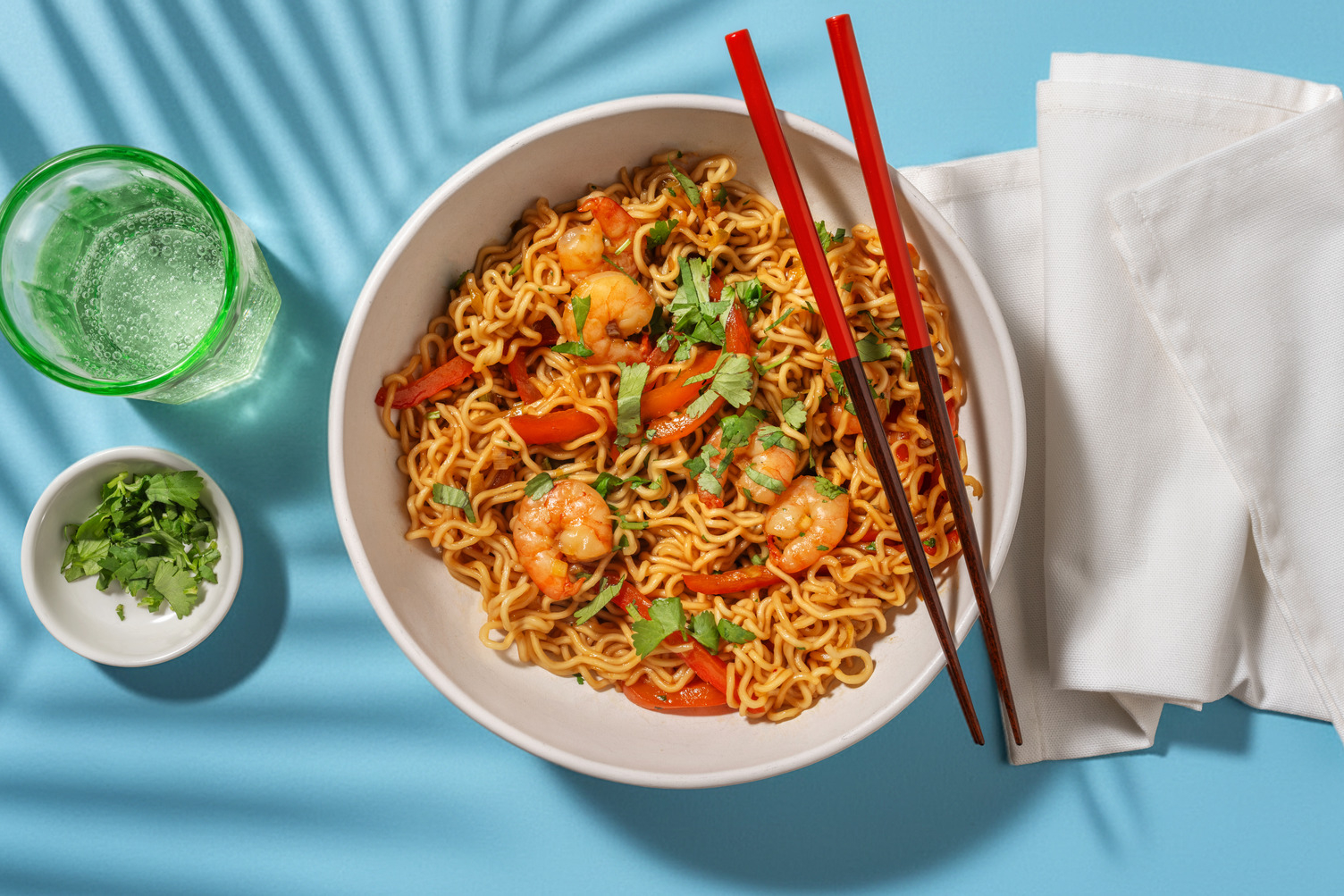 Nouilles sautées aux crevettes & pak choï