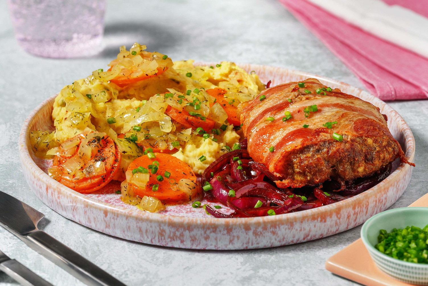 Baconburger met romige aardappelpuree