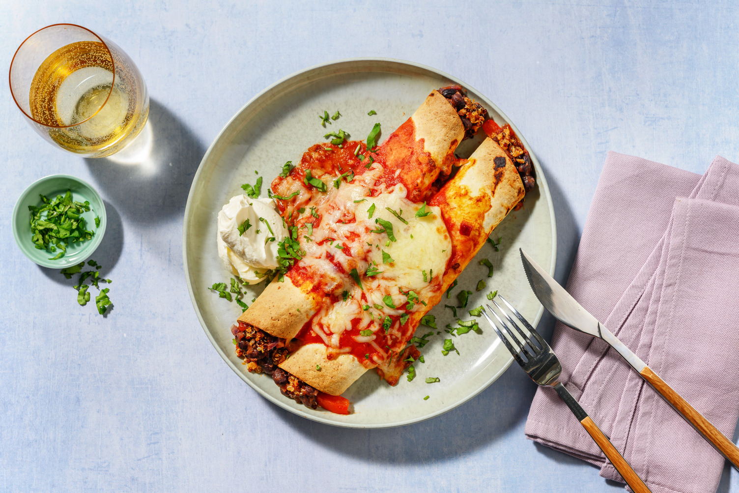 Enchiladas veggie gratinées aux haricots noirs