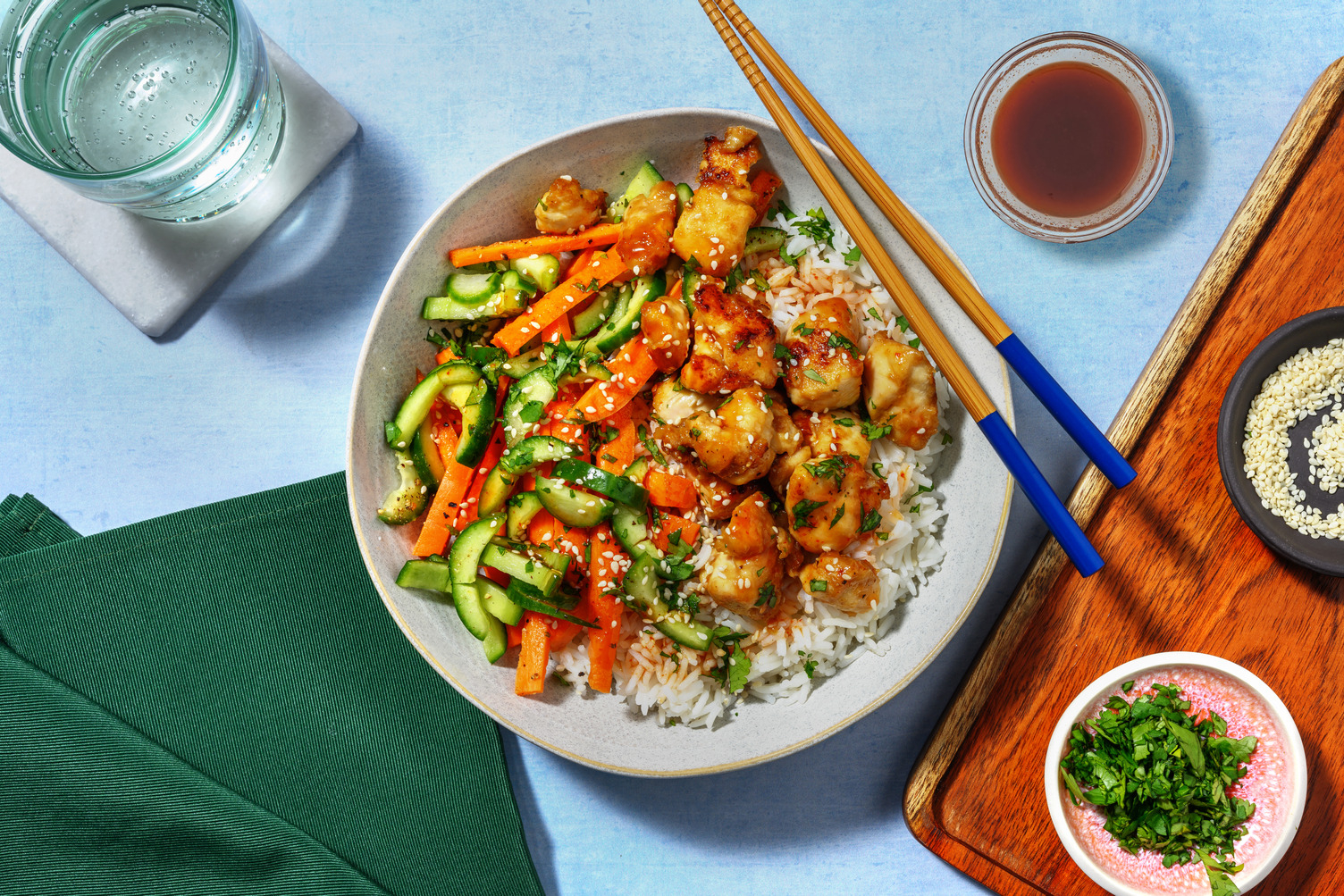 Poulet frit à la coréenne & crudités 