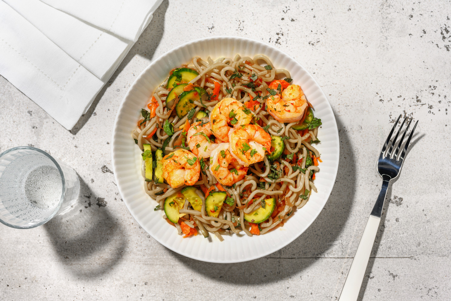 Crevettes aigres-douces & nouilles soba