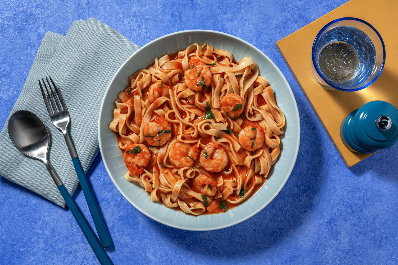 Fusilli complets all'arrabbiata aux crevettes