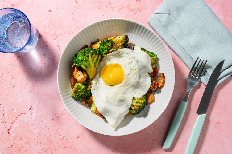 Wok de poulet, légumes sautés & sauce umami