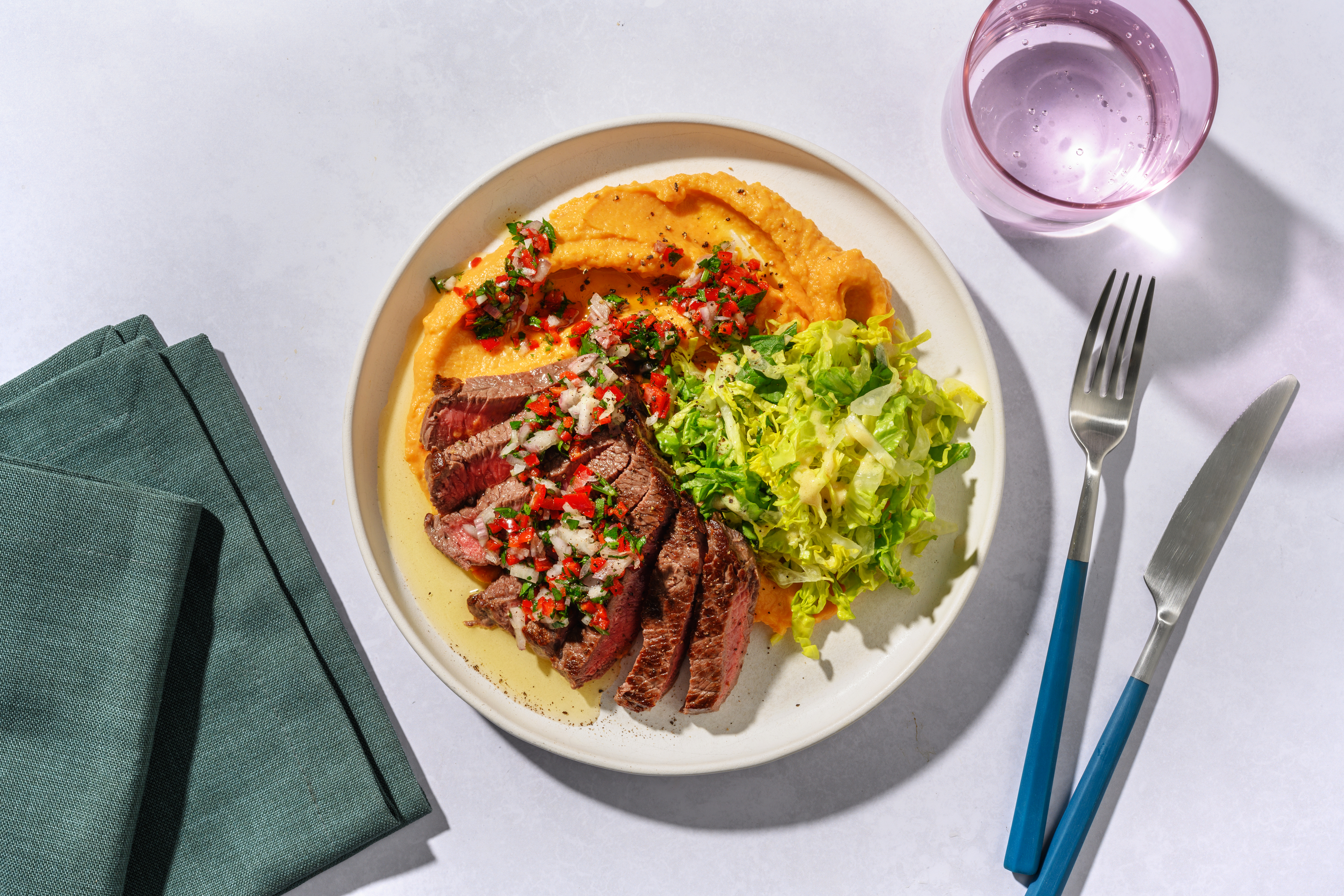 Bavette grillée & sauce chimichurri