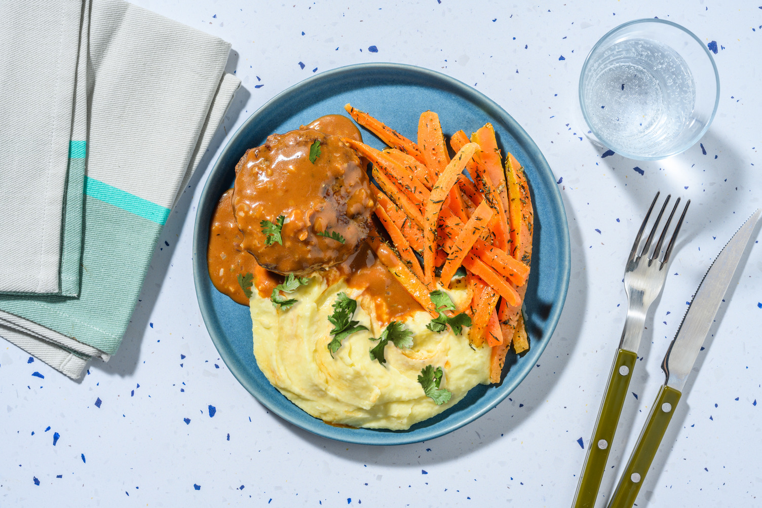 Steak haché de bœuf maison & purée au céleri