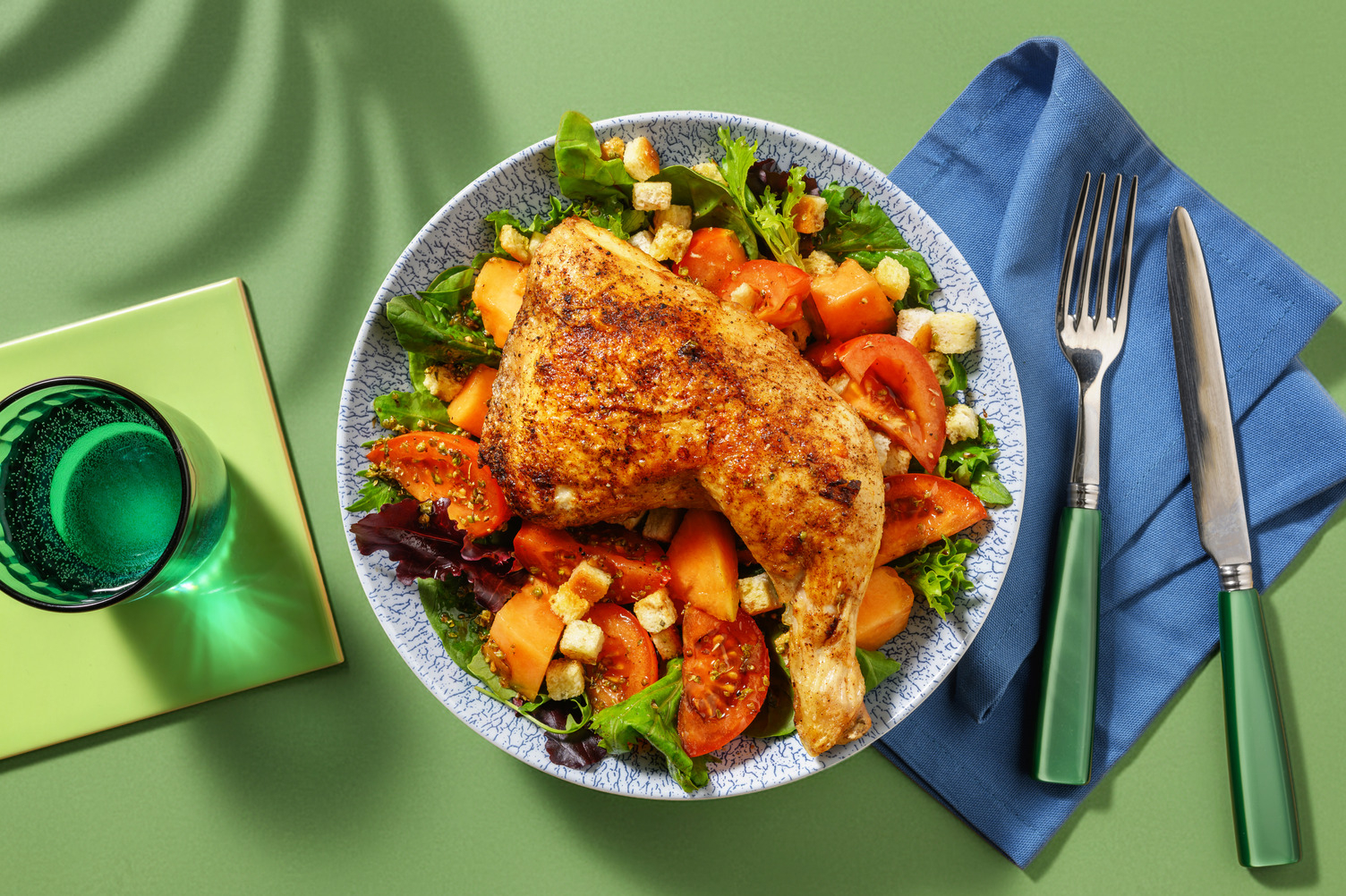 Poulet aux épices BBQ & salade panzanella