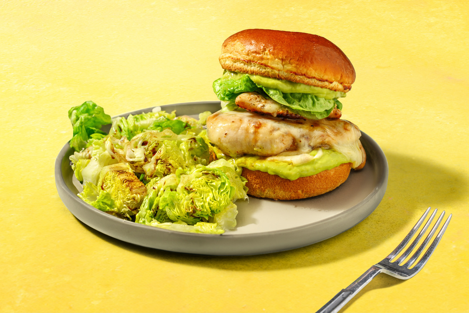 Burger normand au poulet & au confit de pomme