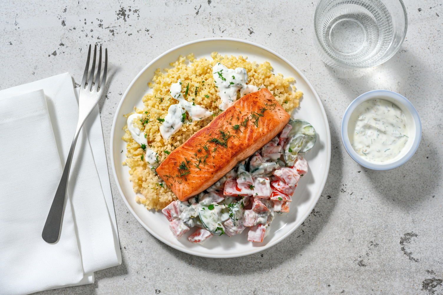 Lachsfilet mit Kapern-Dill-Dressing